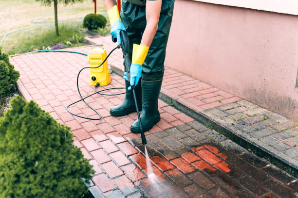 Why Choose Our Certified Pressure Washing Experts for Your Project Needs in North Prairie, WI?